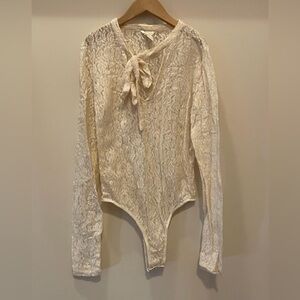 Forever 21 Sheer Lace Bodysuit medium